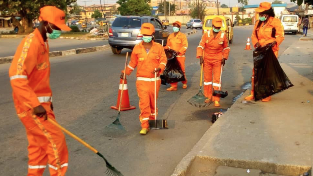 Sanwo-Olu Approves Bonus for LAWMA Sweepers