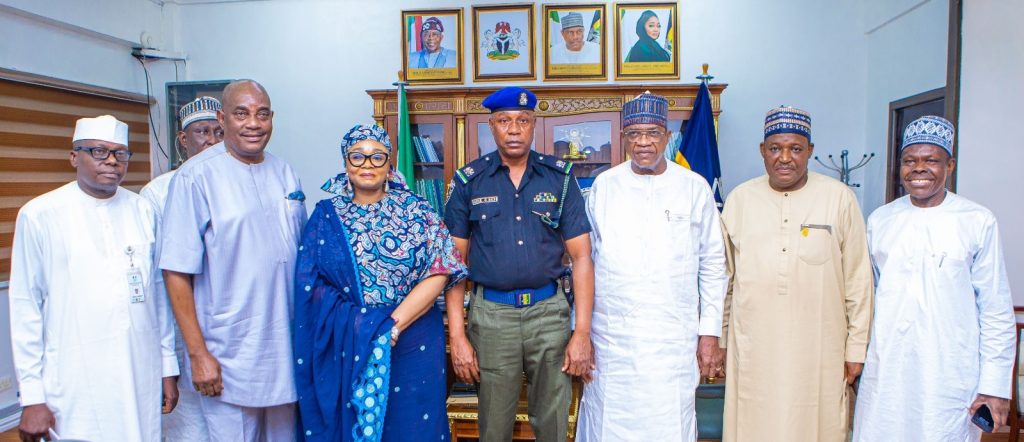 Ministry of Police Affairs Honors Staff with Bus and Decorates Chief Security Officer