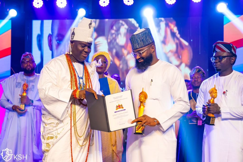 Khalil Suleiman Halilu Receives Prestigious ‘Royal African Young Leadership Award’ from Ooni of Ife