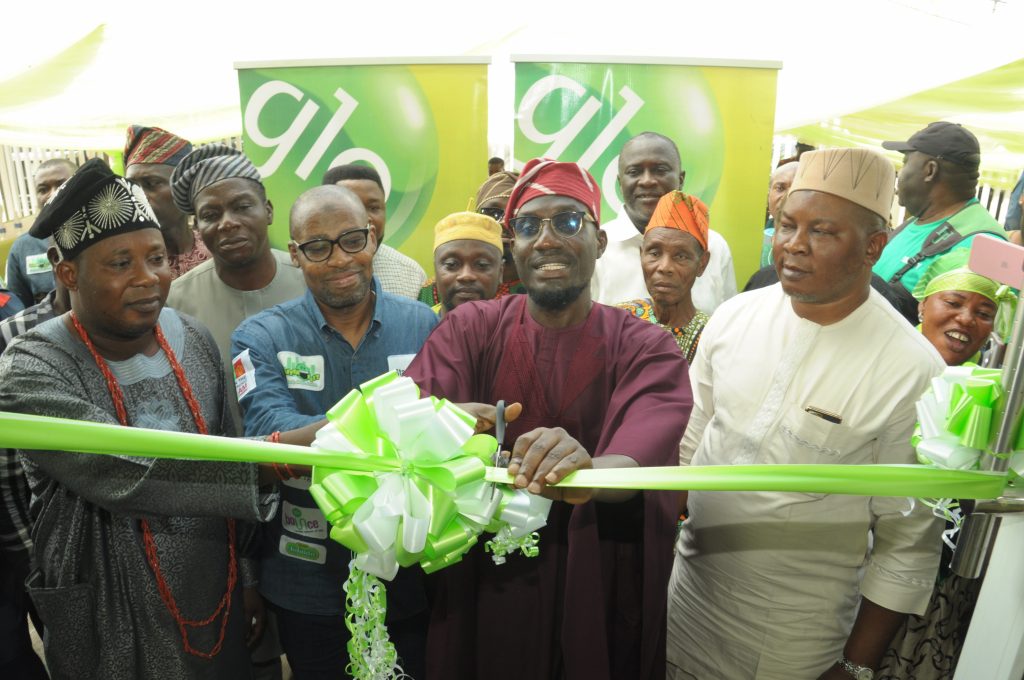 Alimosho Chairman Welcomes Globacom’s New Customer Service Outlet in Iyana Ipaja